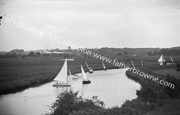 RACING ON THE WAVENEY TACKING TO ROUND THE FLAG AT BOATERS HILL